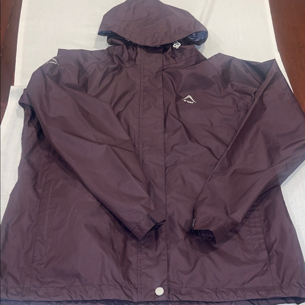 901100 K–WAY Design Full Zip Water And Wind Proof Hooded Jacket Purple plum SZ M